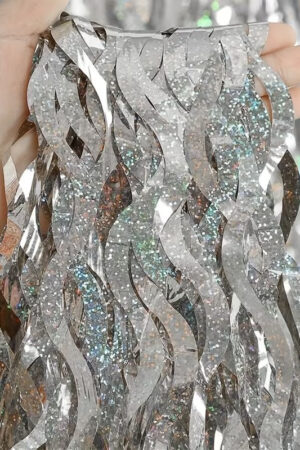 Kurtyna imprezowa paskowa srerbna, holograficzna fala 100x200cm